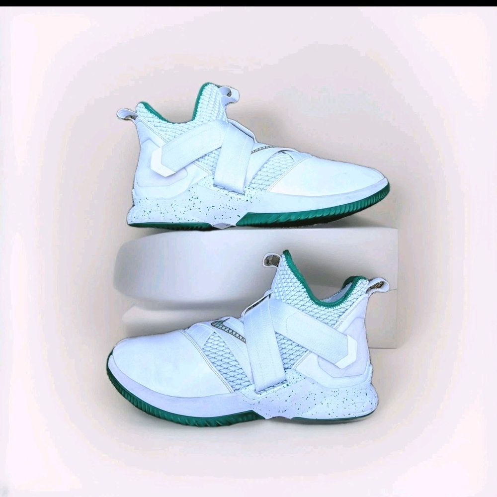Nike LeBron Soldier Zoom 12 "SVSM Home" White & Green Sneakers Men's Sz 11us